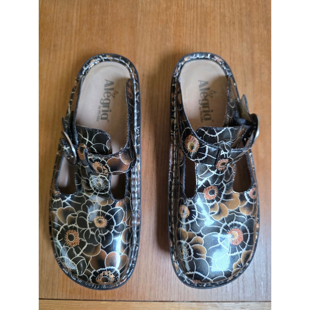 Alegria Dayna Black Floral Patent Leather Mary Jane Clogs Women 38 ALG-321